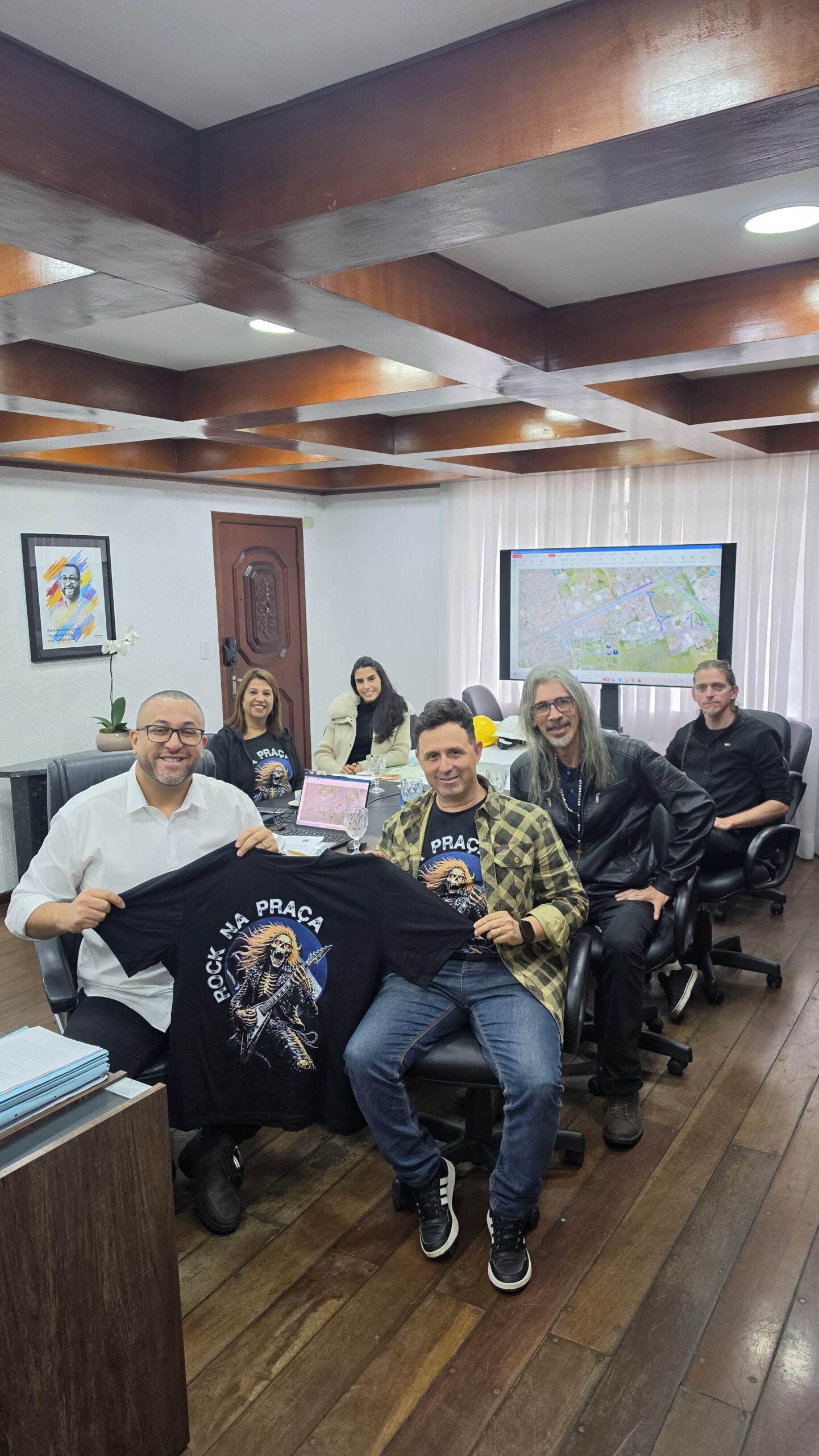 Rock na Praça 2026 reúne grandes bandas cover e ação solidária em Poá
