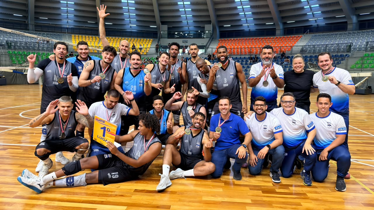 Vôlei masculino de Arujá conquista medalha de ouro nos Jogos Regionais