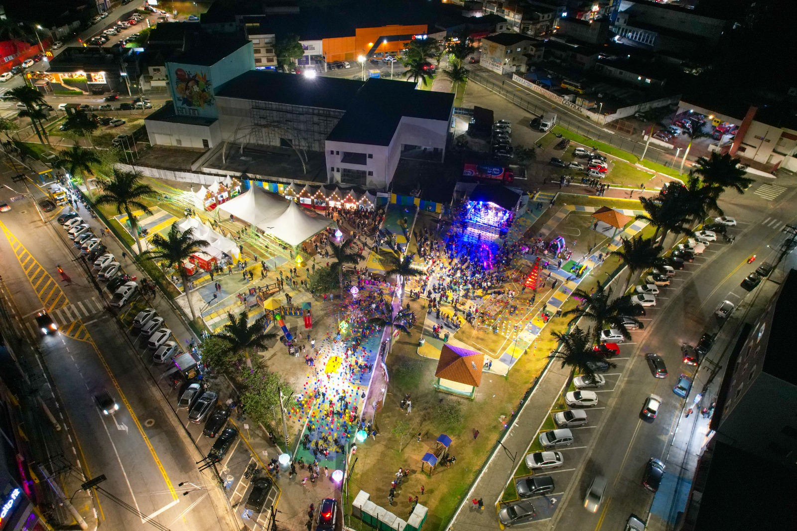 Festa Julina em Ferraz de Vasconcelos reúne mais de 4 mil pessoas no Centro de Convenções