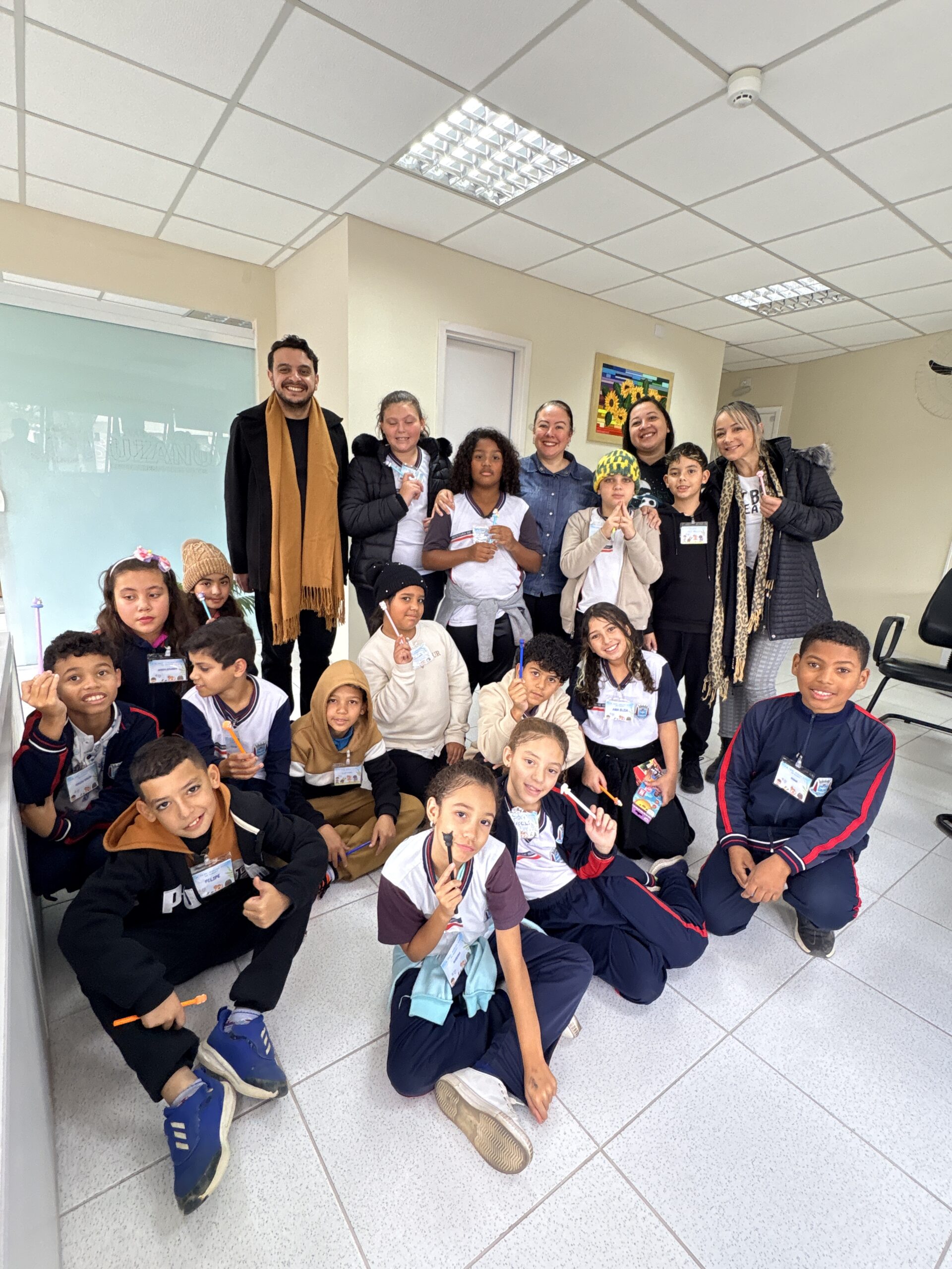 Alunos da Fazenda Aya visitam Secretaria de Educação de Suzano