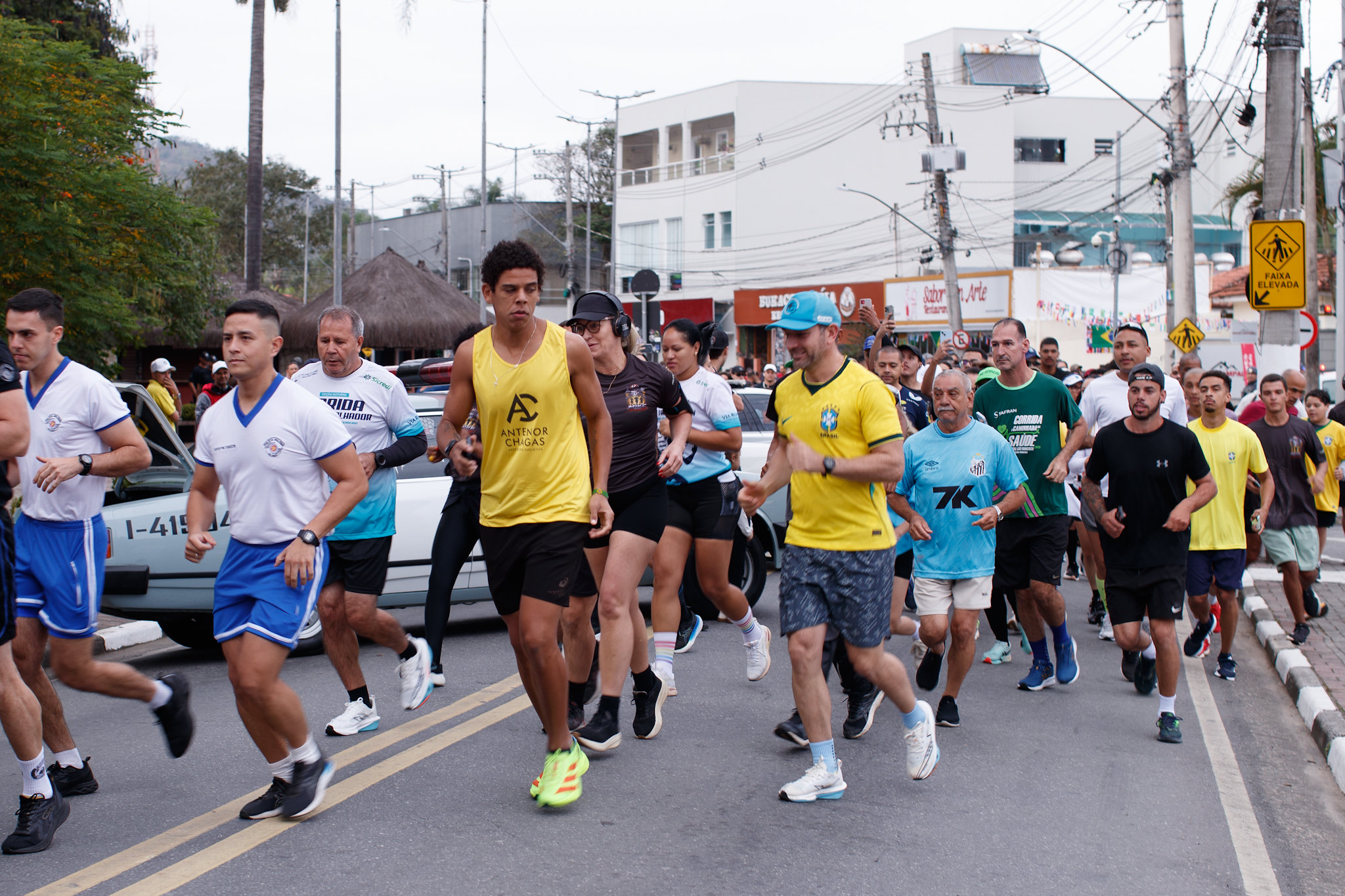 Guararema arrecada mais de 1,5 mil itens no 1º Treinão Solidário da Polícia Militar
