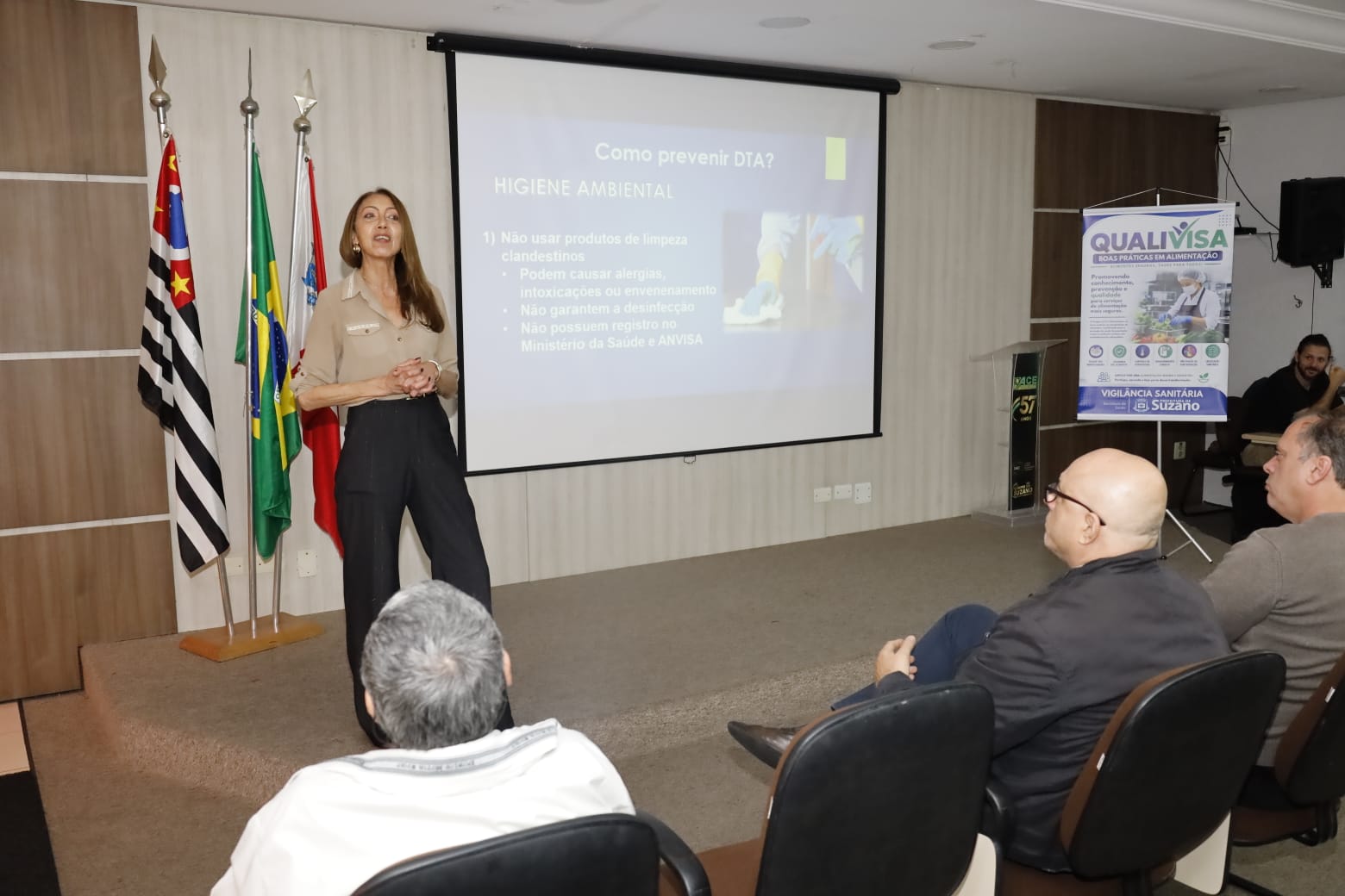 Vigilância Sanitária de Suzano promove palestras sobre boas práticas e esterilização