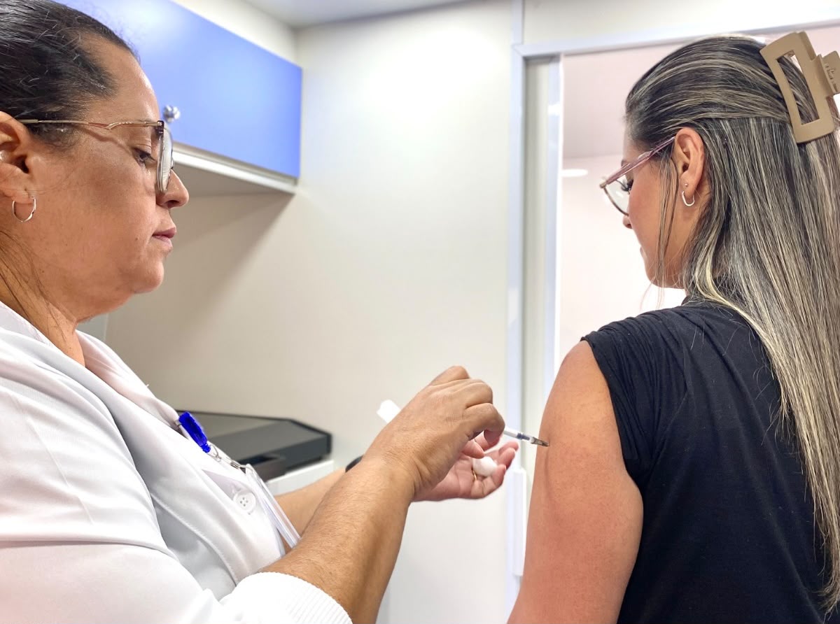 Itaquaquecetuba prorroga vacinação contra HPV para jovens até dezembro
