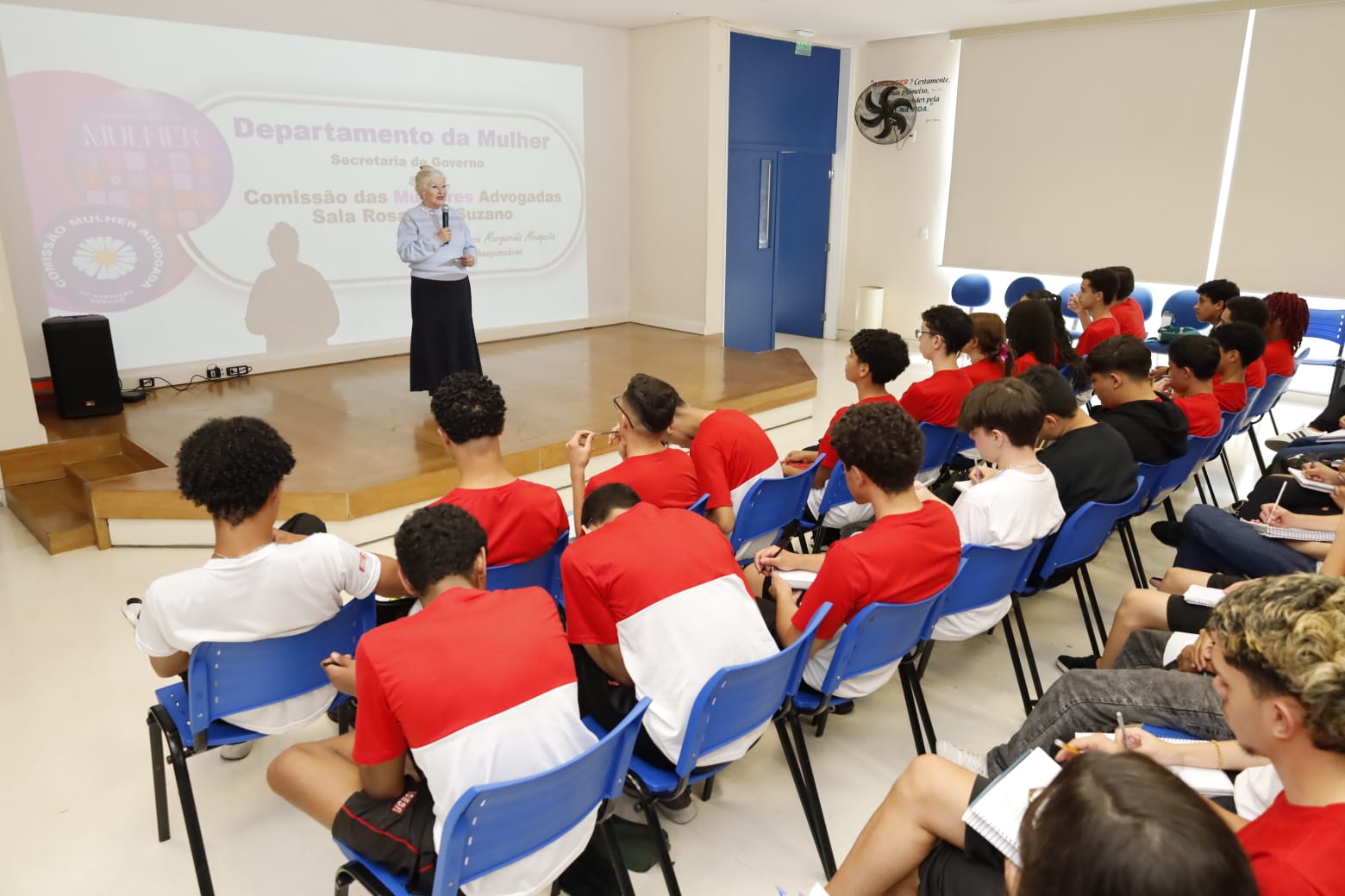 Palestras sobre violência contra a mulher alcançam 700 alunos em Suzano